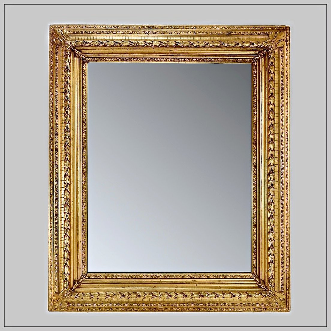 Large Wooden And Gilded Stucco Mirror With Foliage Decoration-photo-7