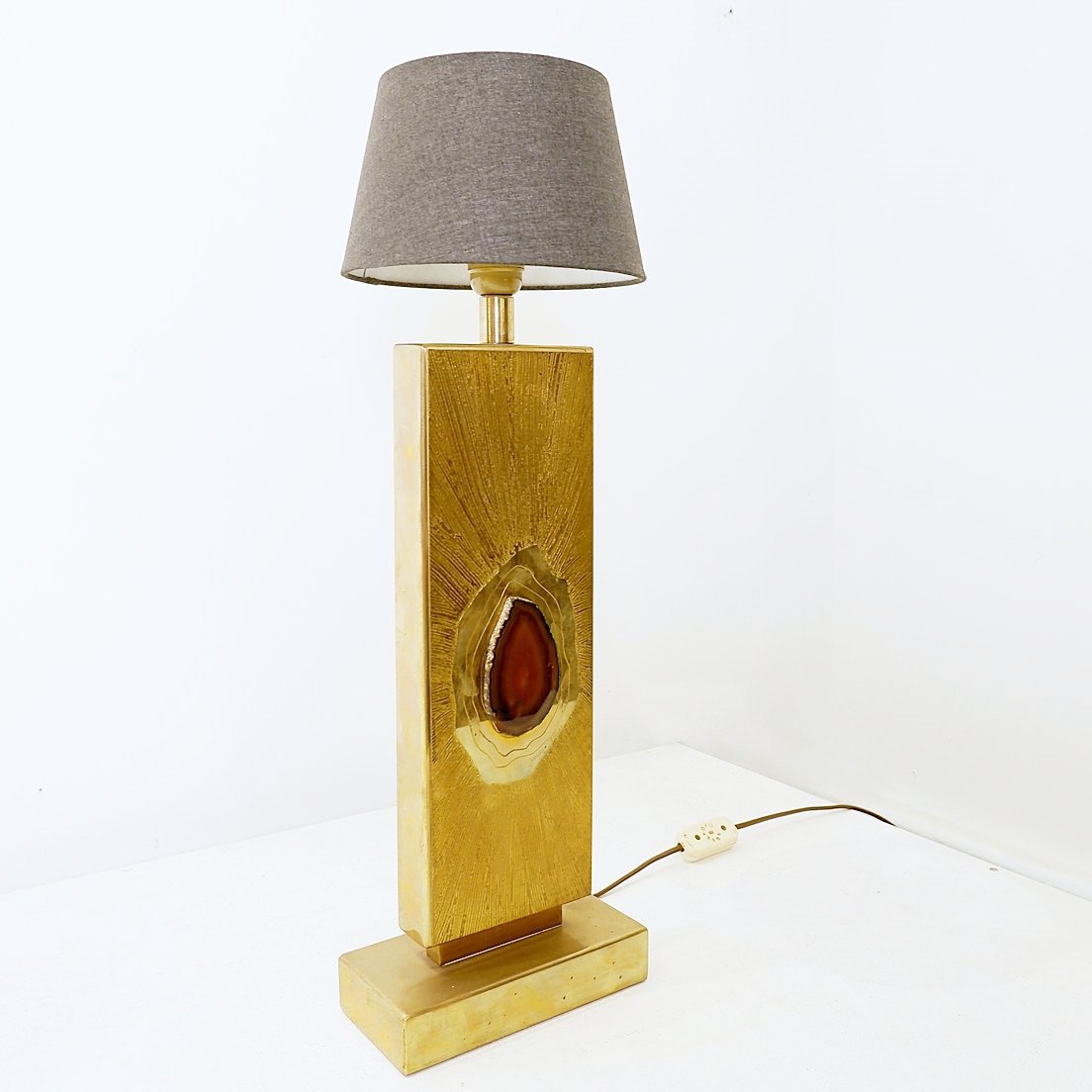 Lampe en laiton gravé par Georges Mathias - Belgique, années 1970-photo-3