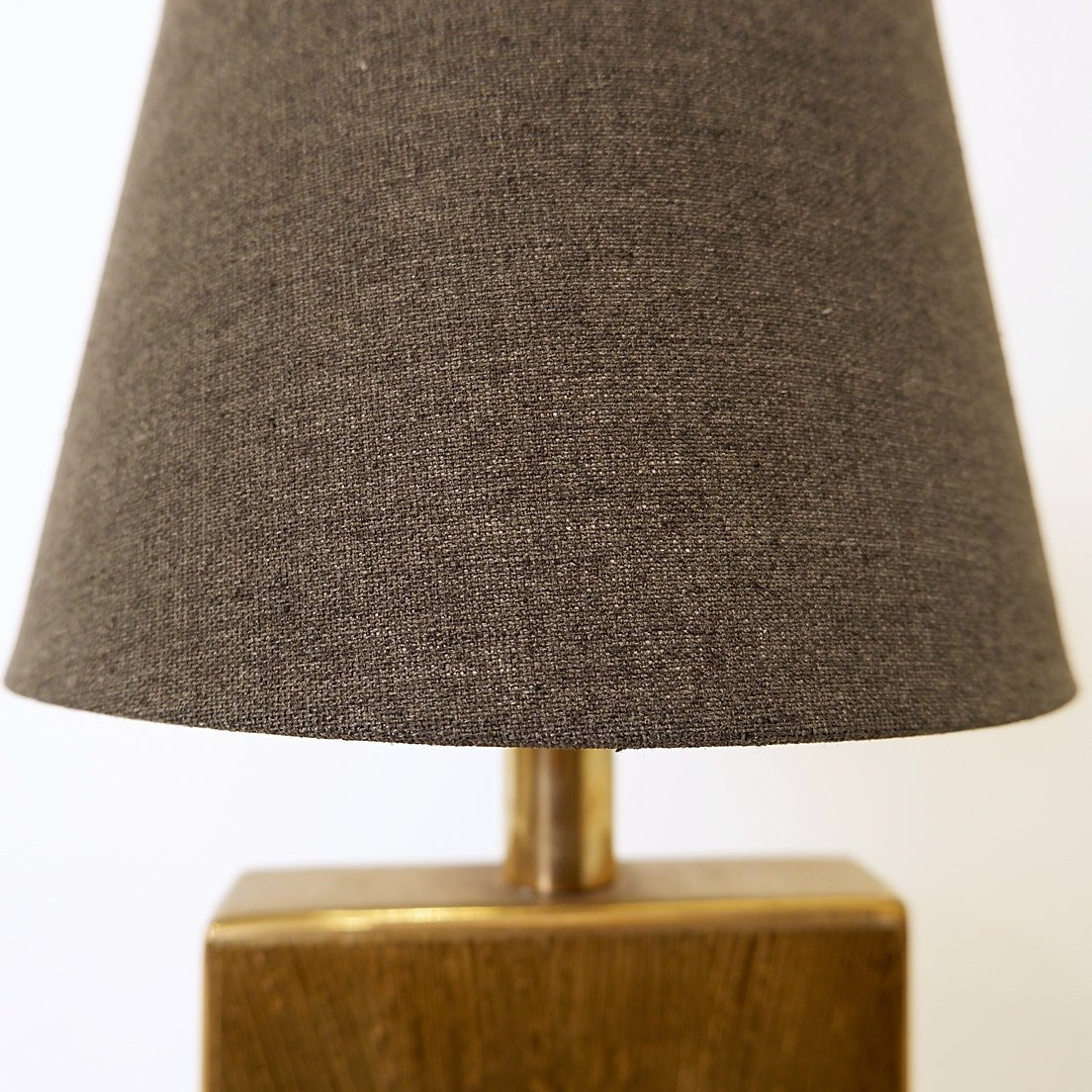 Lampe en laiton gravé par Georges Mathias - Belgique, années 1970-photo-2