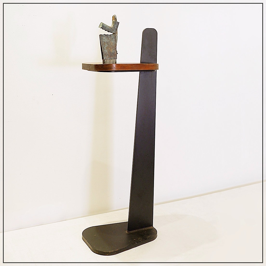 Socle en métal et bois 