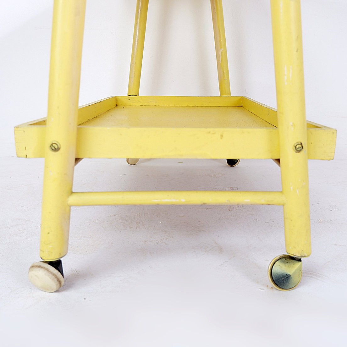 Vintage Bar Cart In Yellow Lacquered Wood-photo-4