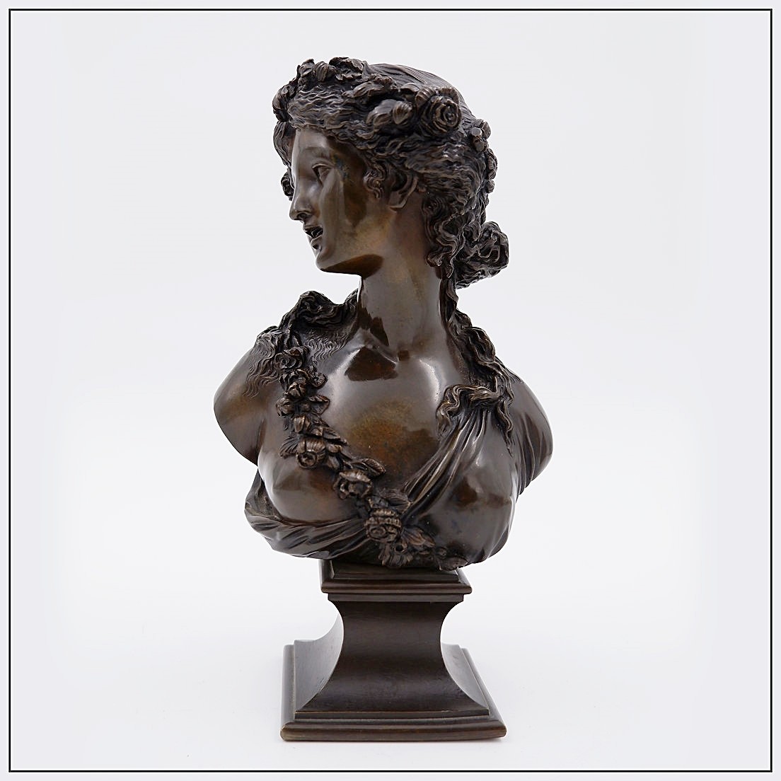 Bronze de J.C. Marin « Jeune Femme Couronnée de Fleurs », XIXe siècle