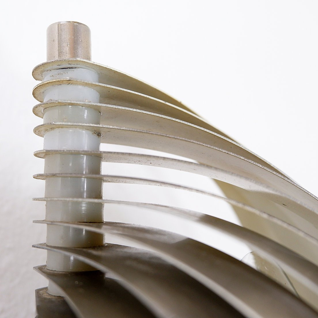 Curved Aluminum Wall Light By Henri Mathieu - 1970s-photo-5