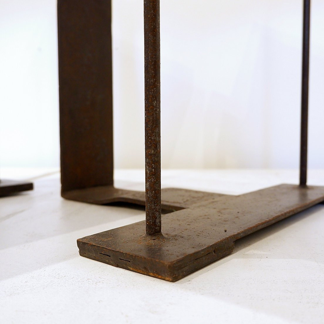 Ensemble de 4 tabourets ou tables d'appoint style Pierre Chareau-photo-7