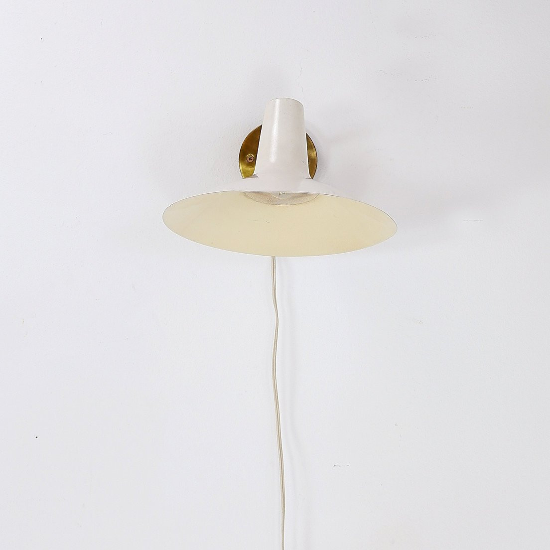 White Cream Articulating Arm Sconce In The Style Giuseppe Ostuni-photo-2