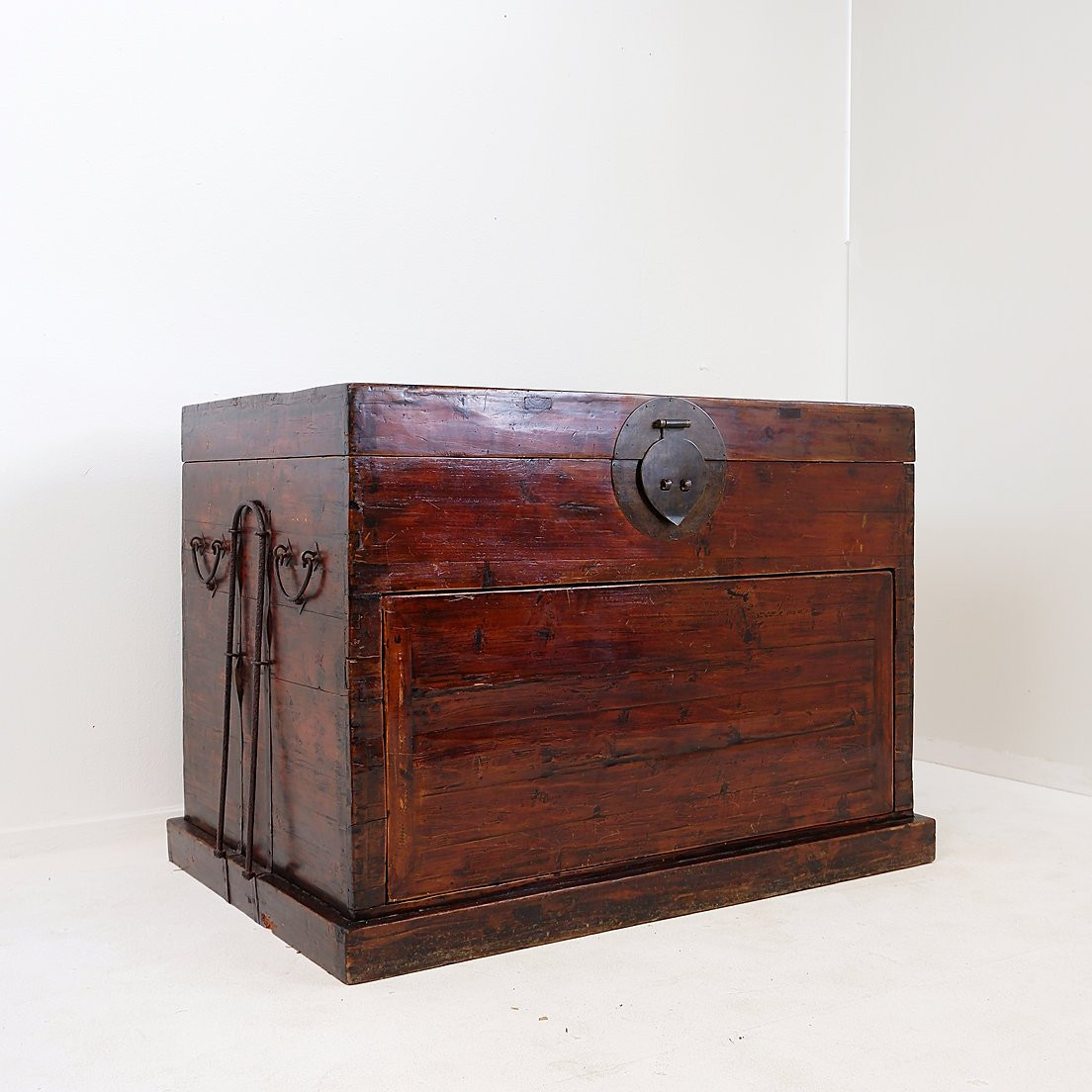 Coffre japonais ancien en bois et fer-photo-2