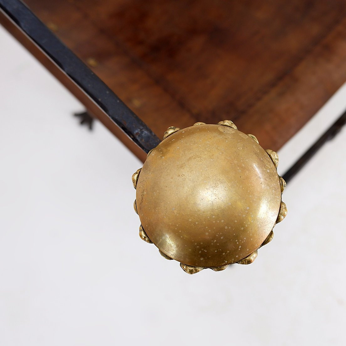 Fauteuil curule en fer forgé et cuir  -  XXe siècle-photo-1