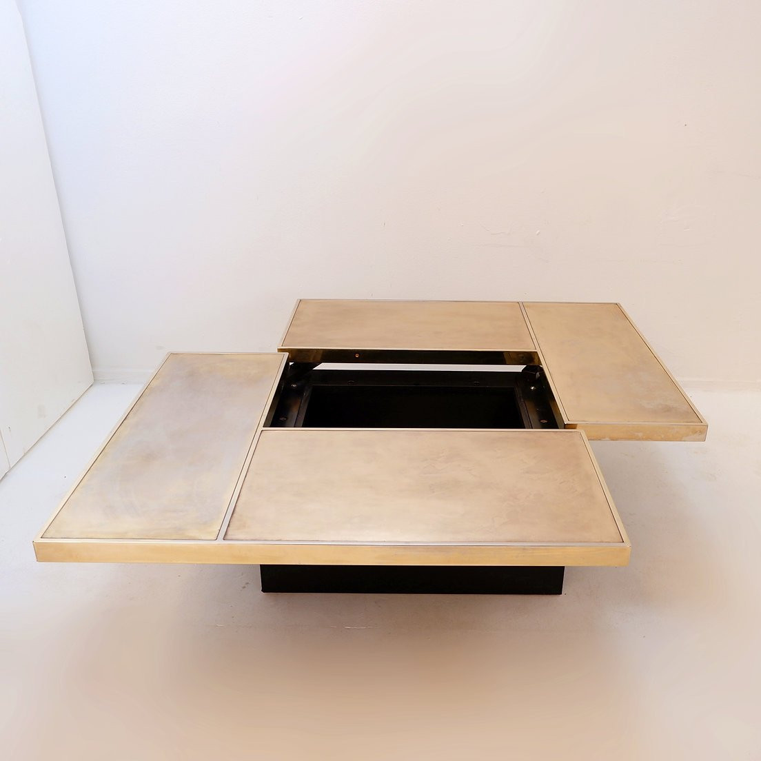Vintage Belgo Chrome Sliding Coffee Table With Concealed Bar - 1970s-photo-2