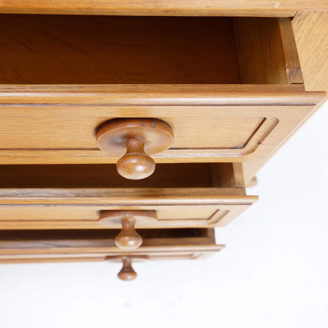 Guillerme And Chambron Style Three-drawer Chest Of Drawers - 1960s-photo-7