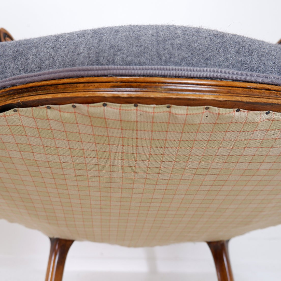 Fauteuil style Louis XV - Tissu feutre gris souris-photo-4