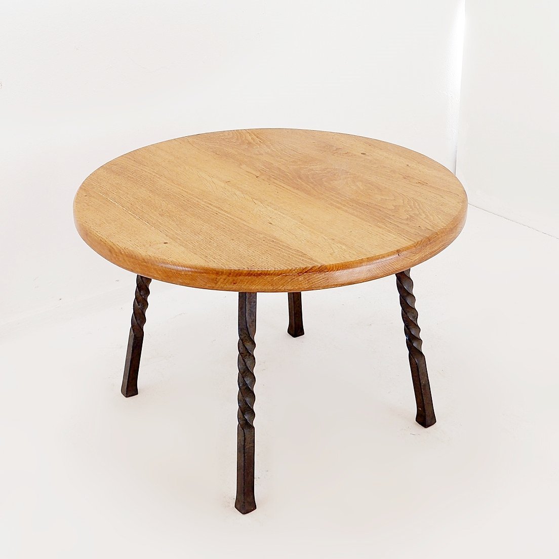 Round Coffee Table With Twisted Wrought Iron Base, France, 1960s -photo-2