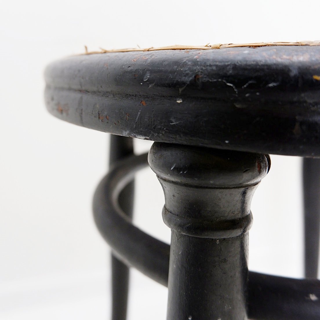 Tabouret Thonet en bois courbé noir - XXe siècle-photo-4