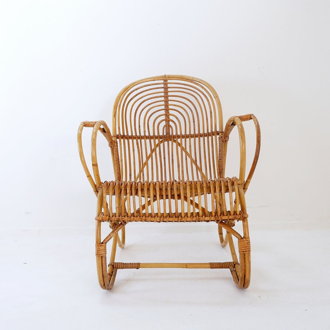 Fauteuil vintage courbé en rotin et bambou - Années 1960-photo-4