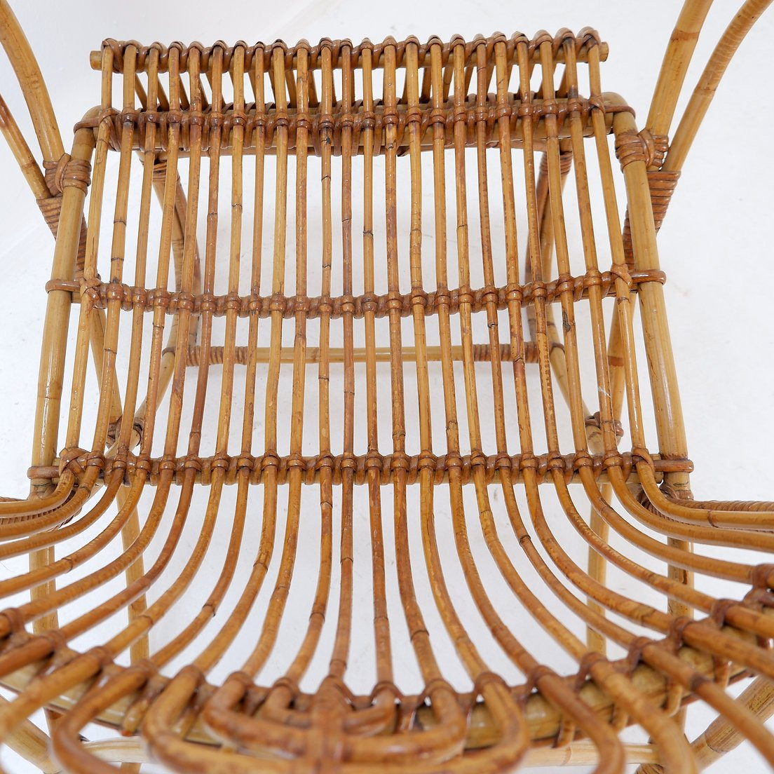 Fauteuil vintage courbé en rotin et bambou - Années 1960-photo-5
