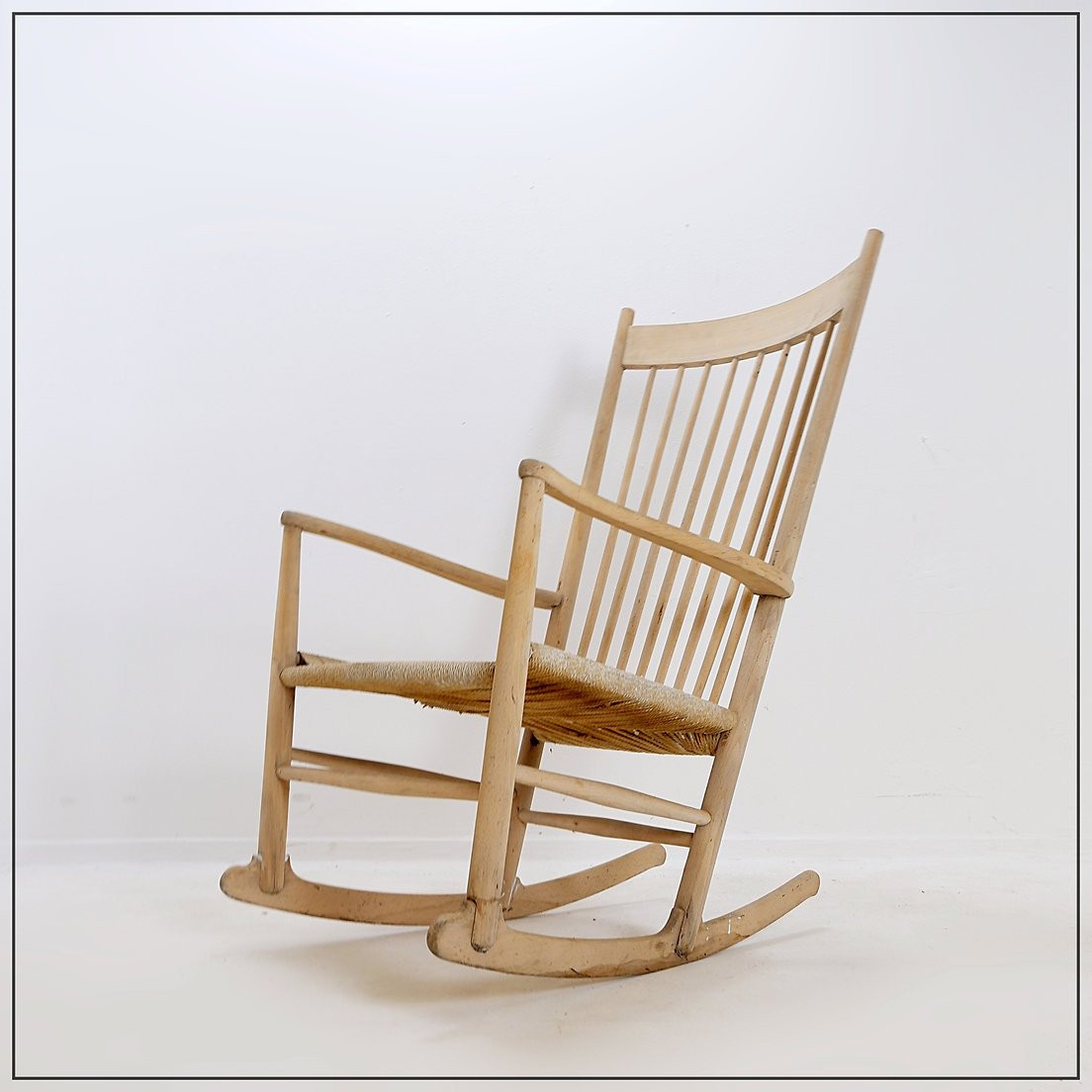 Fauteuil à bascule J16 de Hans Wegner par Kvist Mobler A/S, Danemark, 1970-photo-3