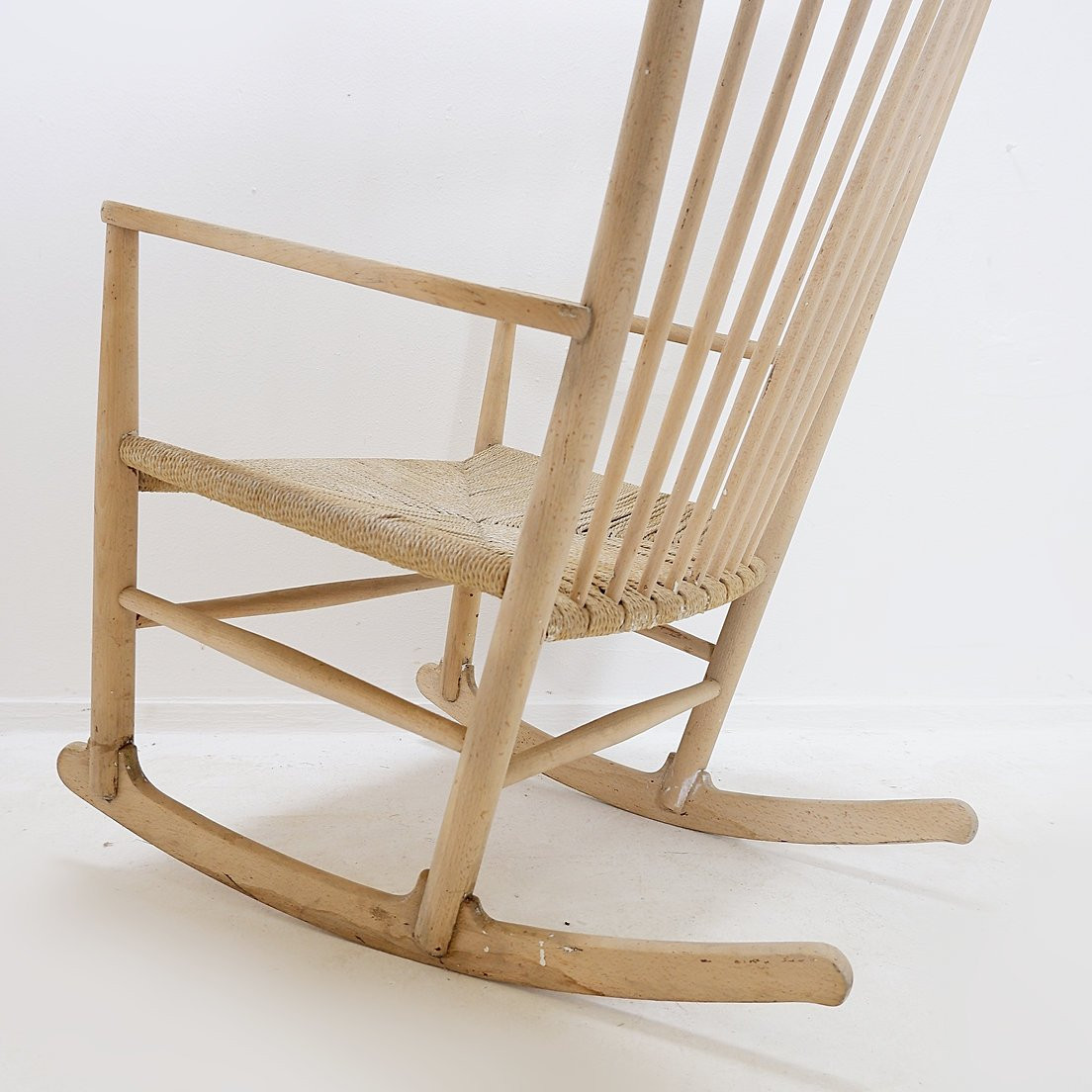 Fauteuil à bascule J16 de Hans Wegner par Kvist Mobler A/S, Danemark, 1970-photo-5