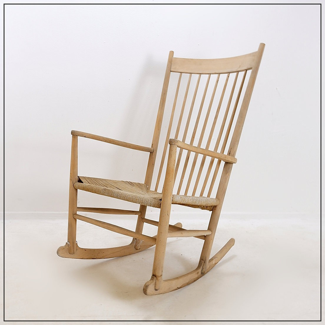Fauteuil à bascule J16 de Hans Wegner par Kvist Mobler A/S, Danemark, 1970