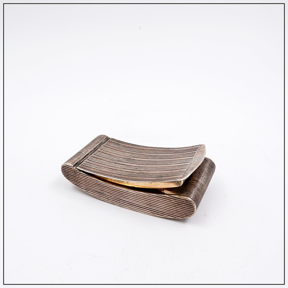 Curved Pocket Snuffbox In Ribbed Silver Gilt - 19th Century