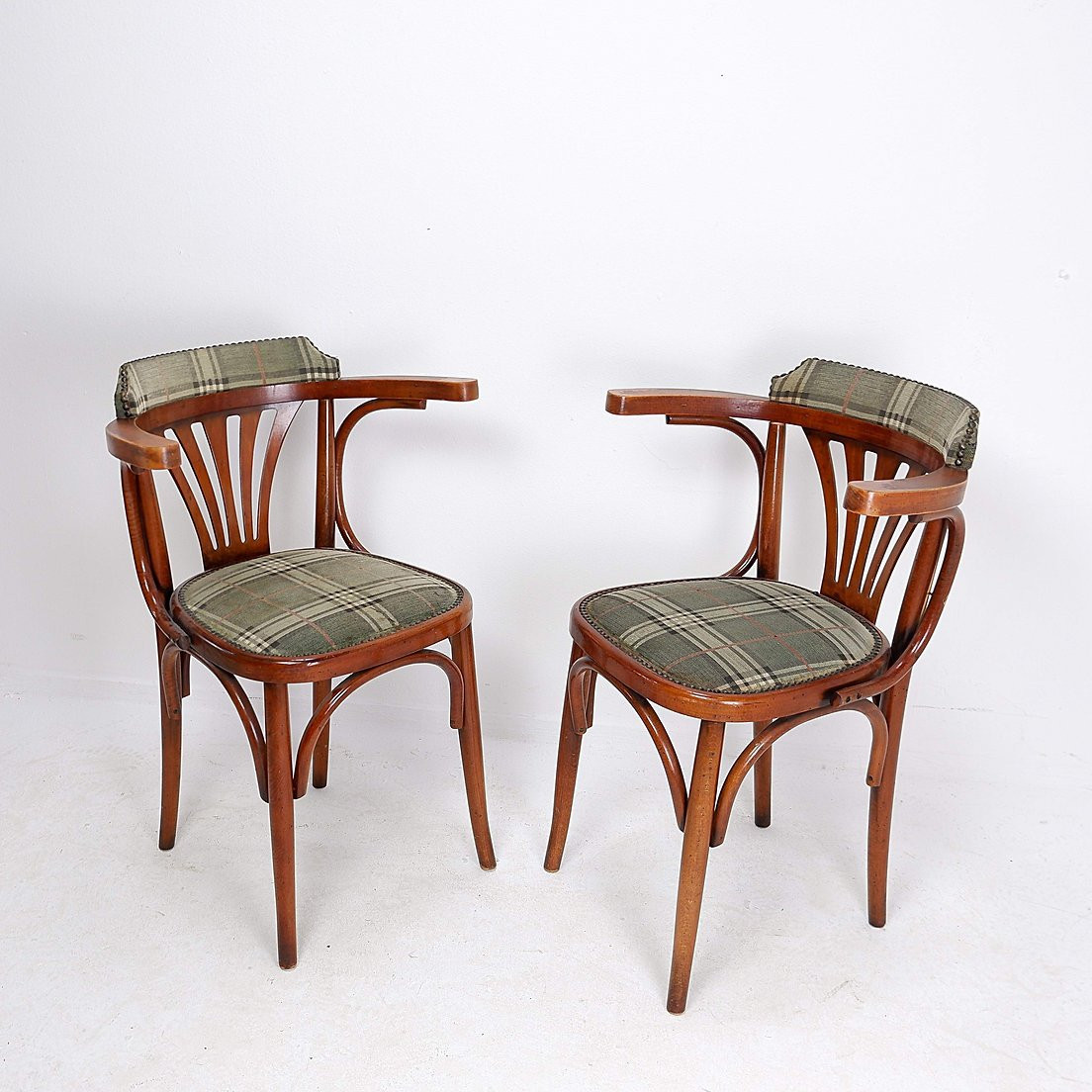 Paire de fauteuils « Palmette » en bois courbé - Hilma/Belgique-photo-2