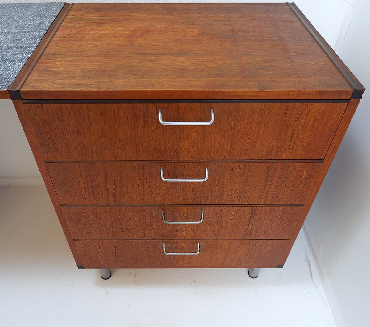 Pastoe Composition Of An Office Space - 60' (2 Pieces Of Furniture +melamine Board)-photo-8