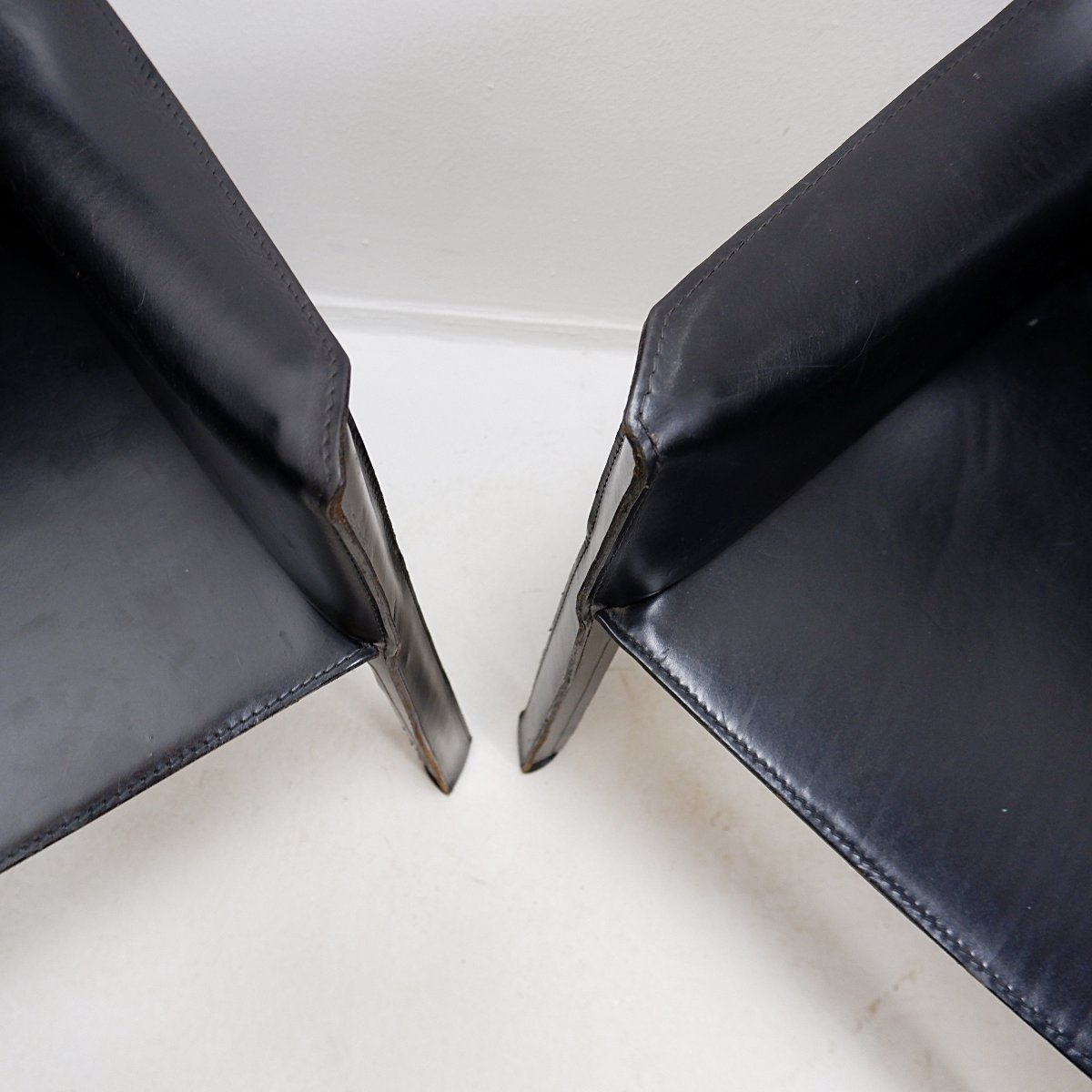 Ensemble de 4 chaises « Cab 413 » avec accoudoirs, signées Mario Bellini pour Cassina – 1970'-photo-1