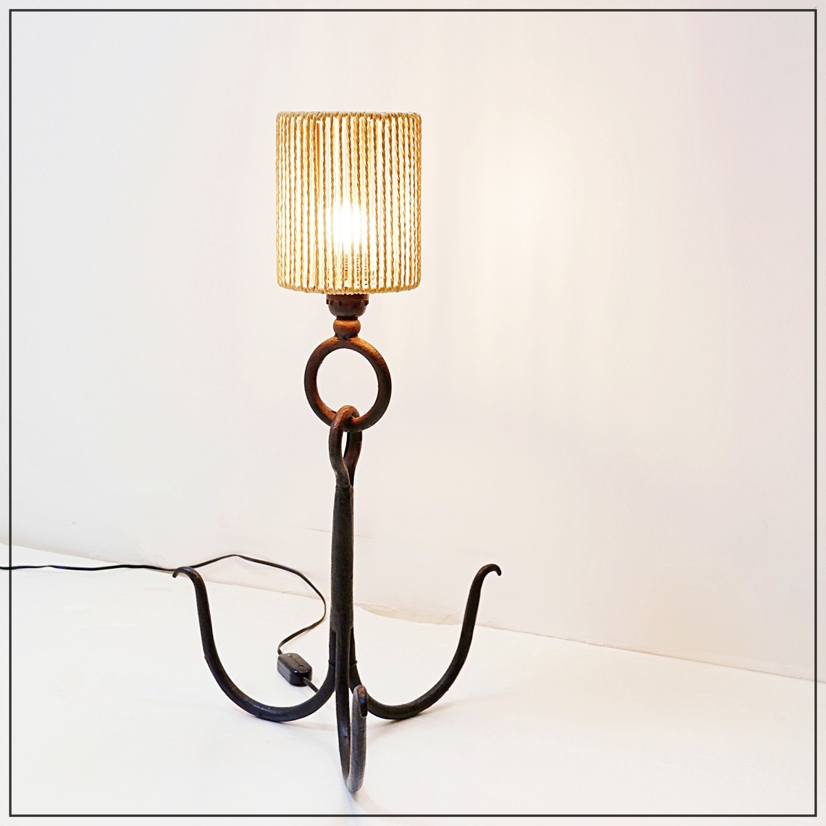 Lampe de table brutaliste en forme d'ancre - Circa 1950