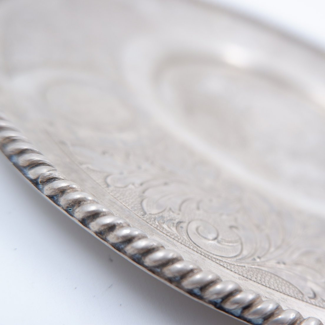 Assiette ancienne en argent décorée et incrustée de 4 pièces portugaises Ø 19 cm-photo-1
