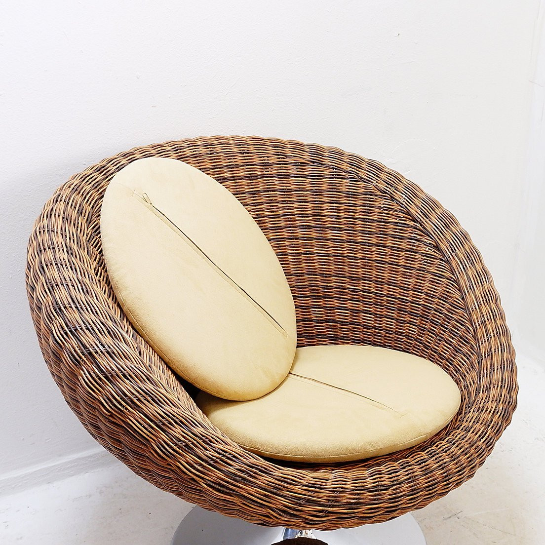 Paire de fauteuils pivotants en osier vintage-photo-5