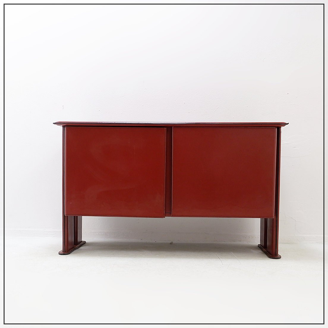 Leather Sideboard By The Brazilian Brand De Couro - 1980s-photo-3