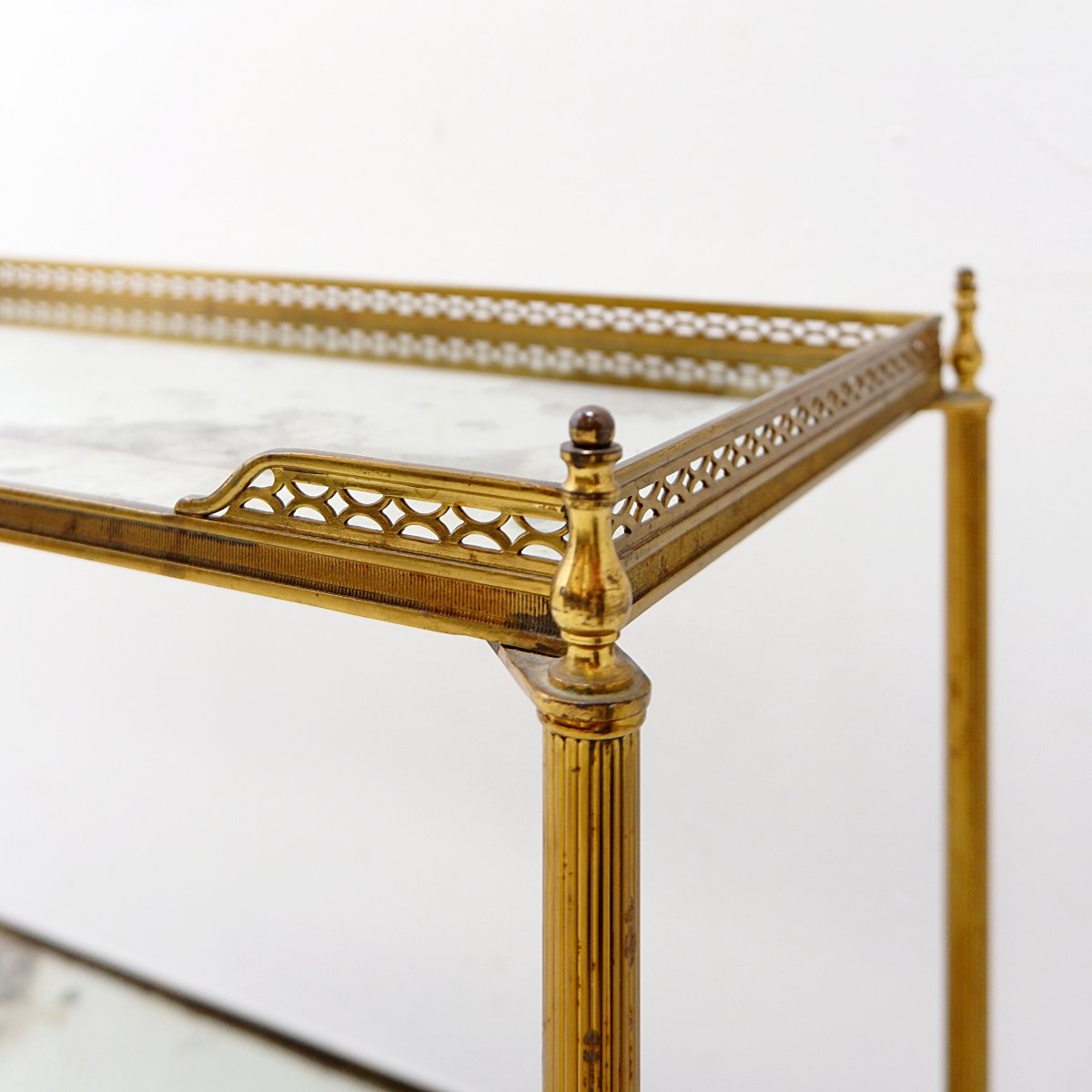 Table d'appoint à deux niveaux avec miroir en verre églomisé, par Maison Jansen, France-photo-2