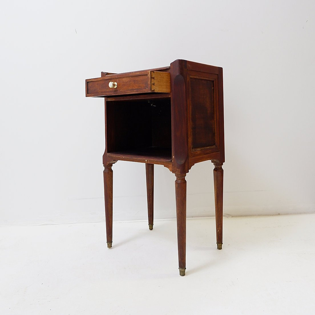 Table de chevet ancienne de style Louis XVI-photo-2