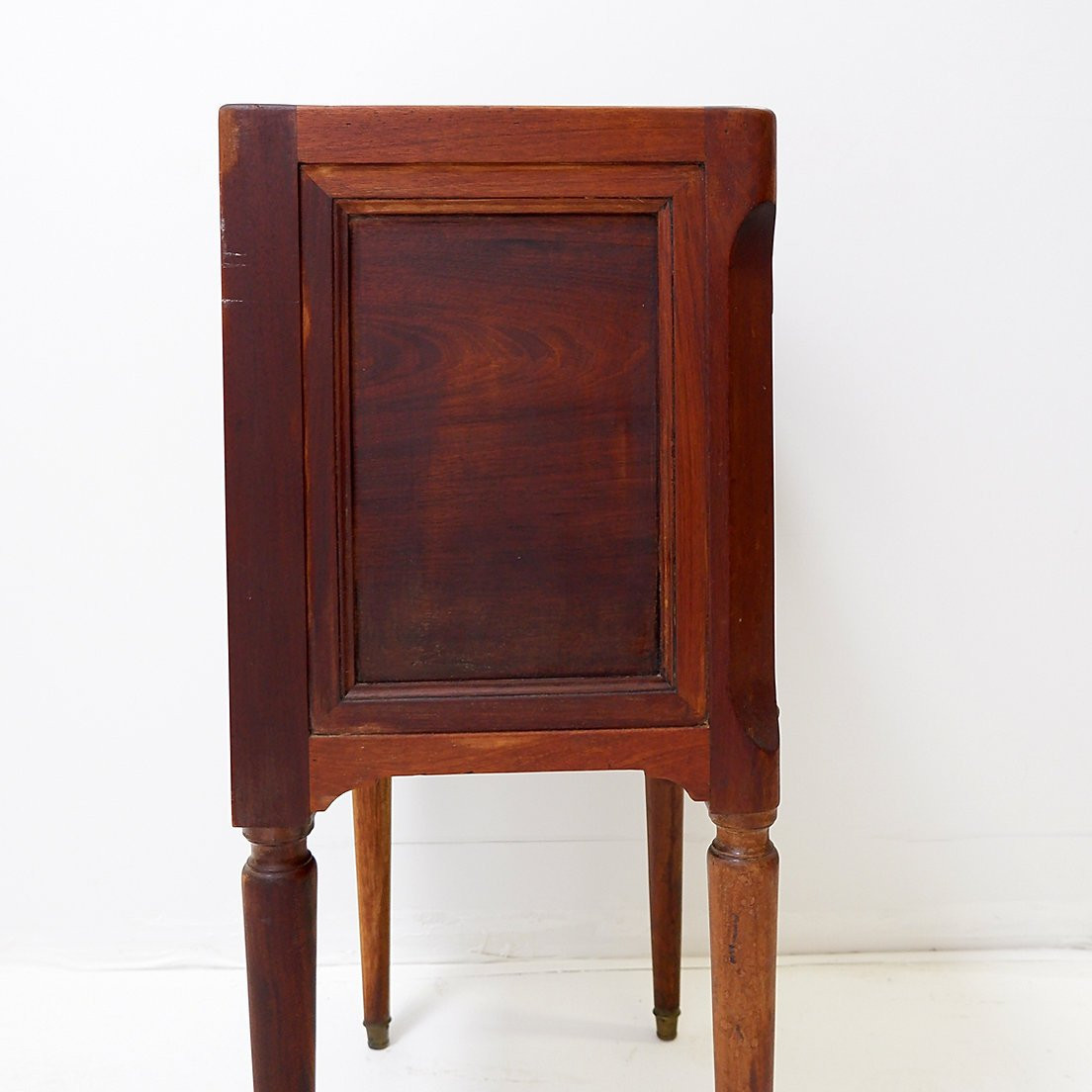 Table de chevet ancienne de style Louis XVI-photo-6