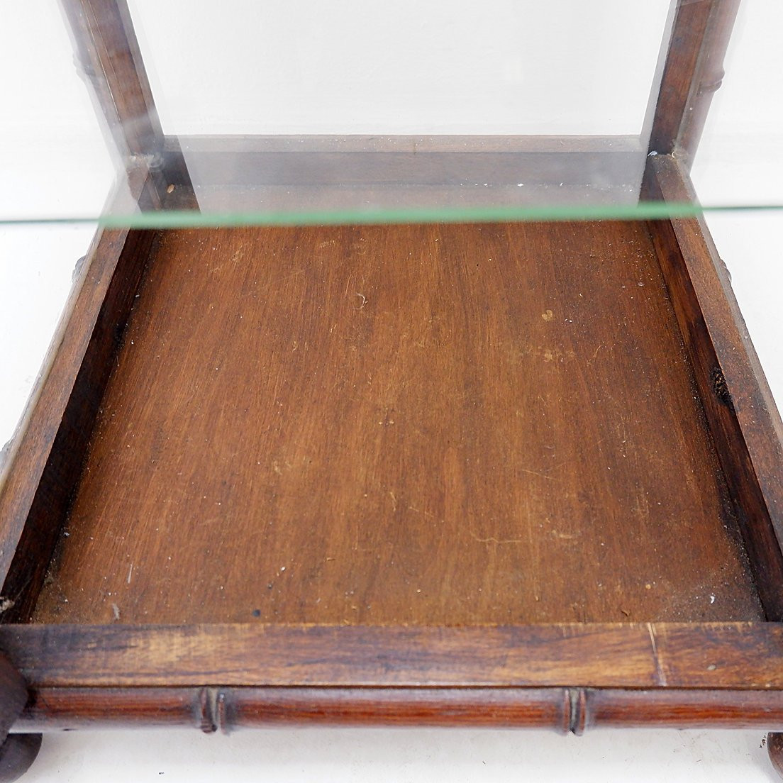 Vitrine en verre et marbre imitation bambou style années 50-photo-4