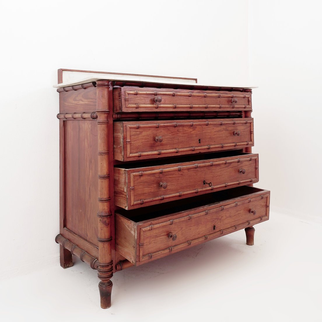 Commode en pin foncé imitation bambou - Fin XIXe siècle-photo-3