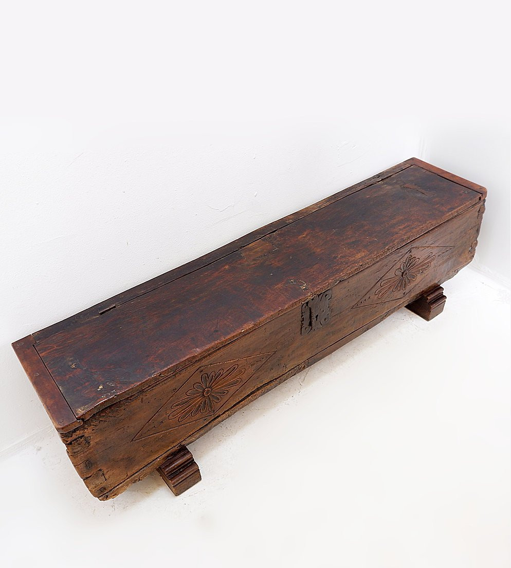 Coffre-banc en chêne sculpté - Espagne - XVIIIe siècle-photo-6