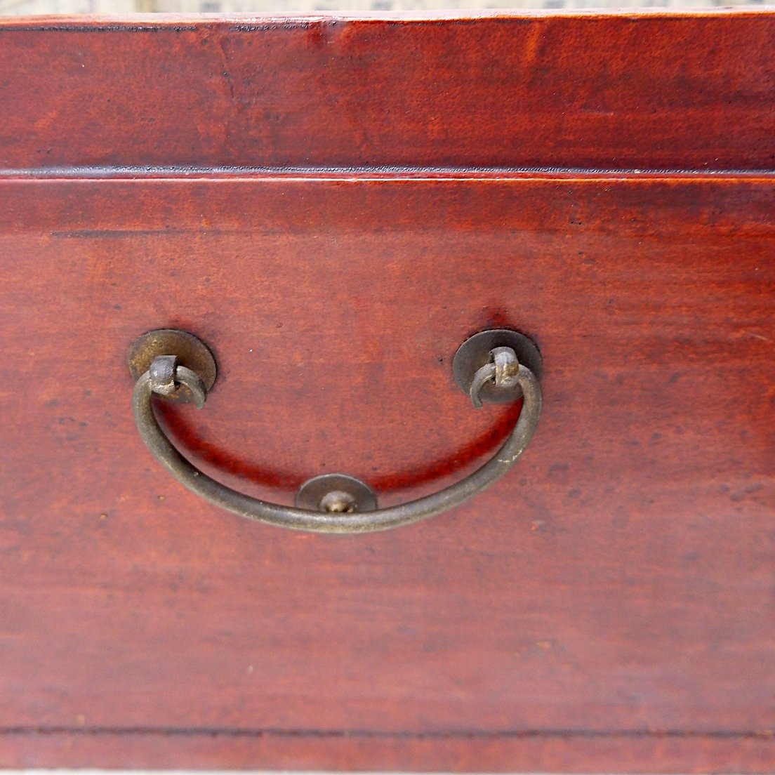  Coffre en cuir laqué rouge, Chine, début du XXe siècle-photo-3