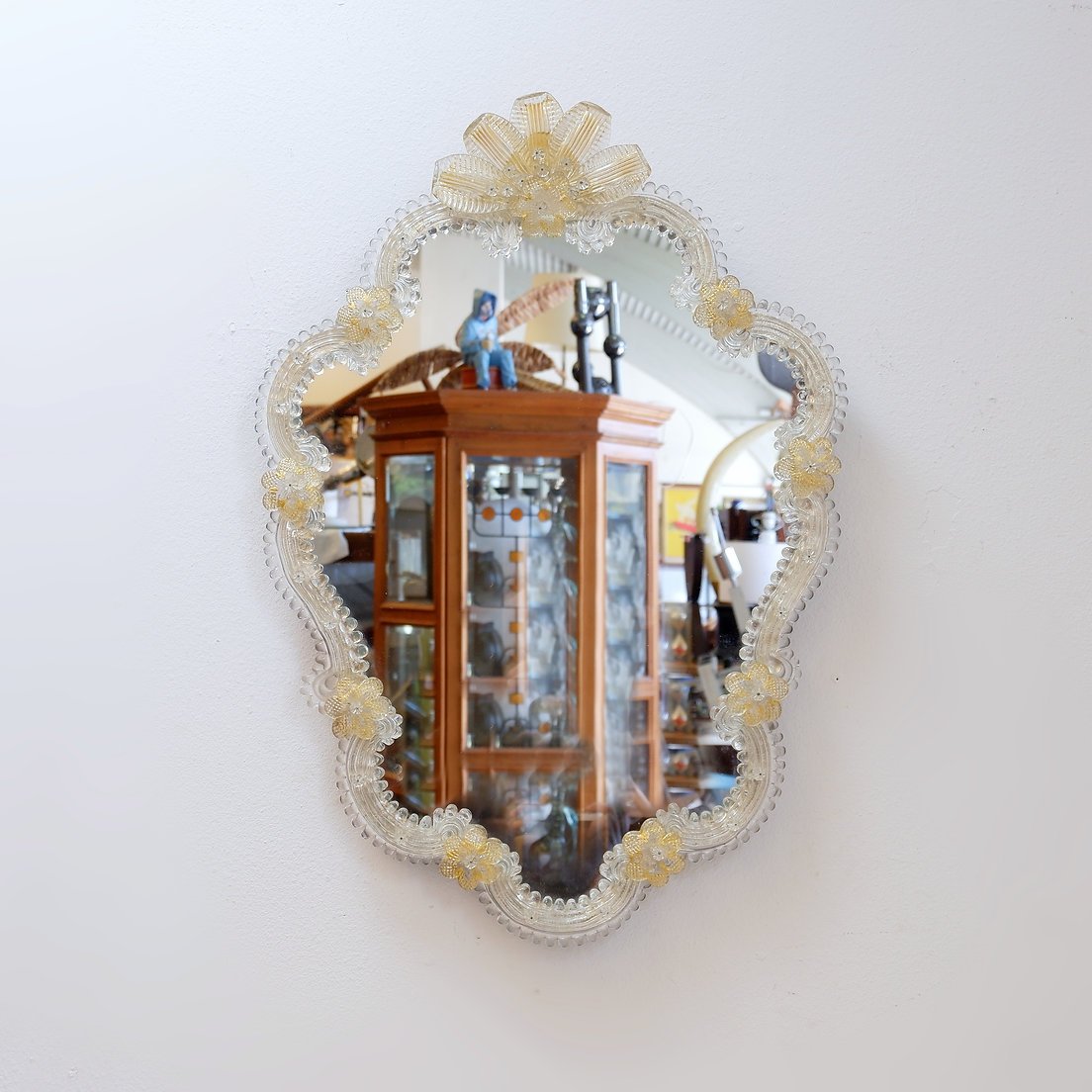 Miroir vénitien en verre de Murano orné de détails dorés et de fleurs - années 1960-photo-3