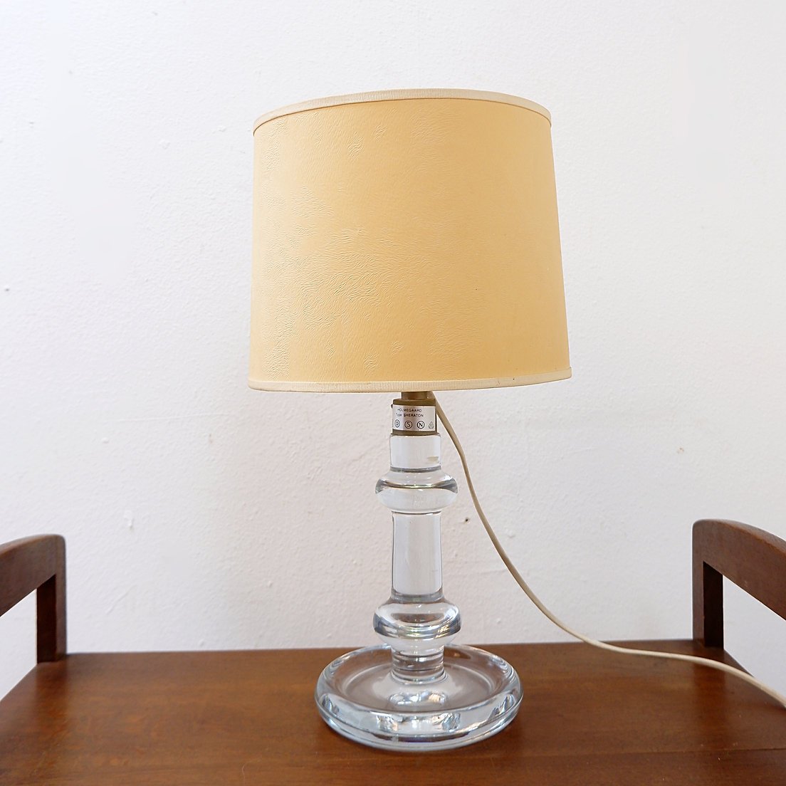 Lampe à poser en verre modèle « Sheraton », par Michael Bang pour Holmegaard – Années 1970 -photo-1