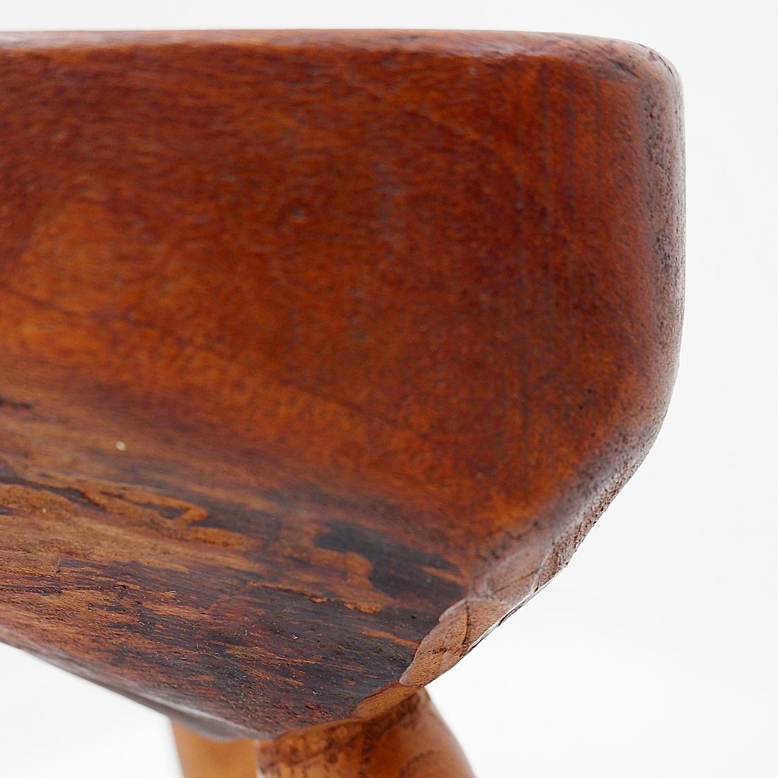Tabouret vintage sculpté aux formes organiques – Bois massif, années 1960-photo-2