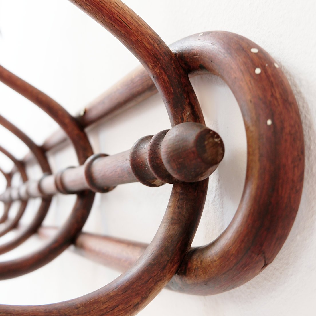 Portemanteau mural en bois courbé style Thonet – Début du XXe siècle-photo-7