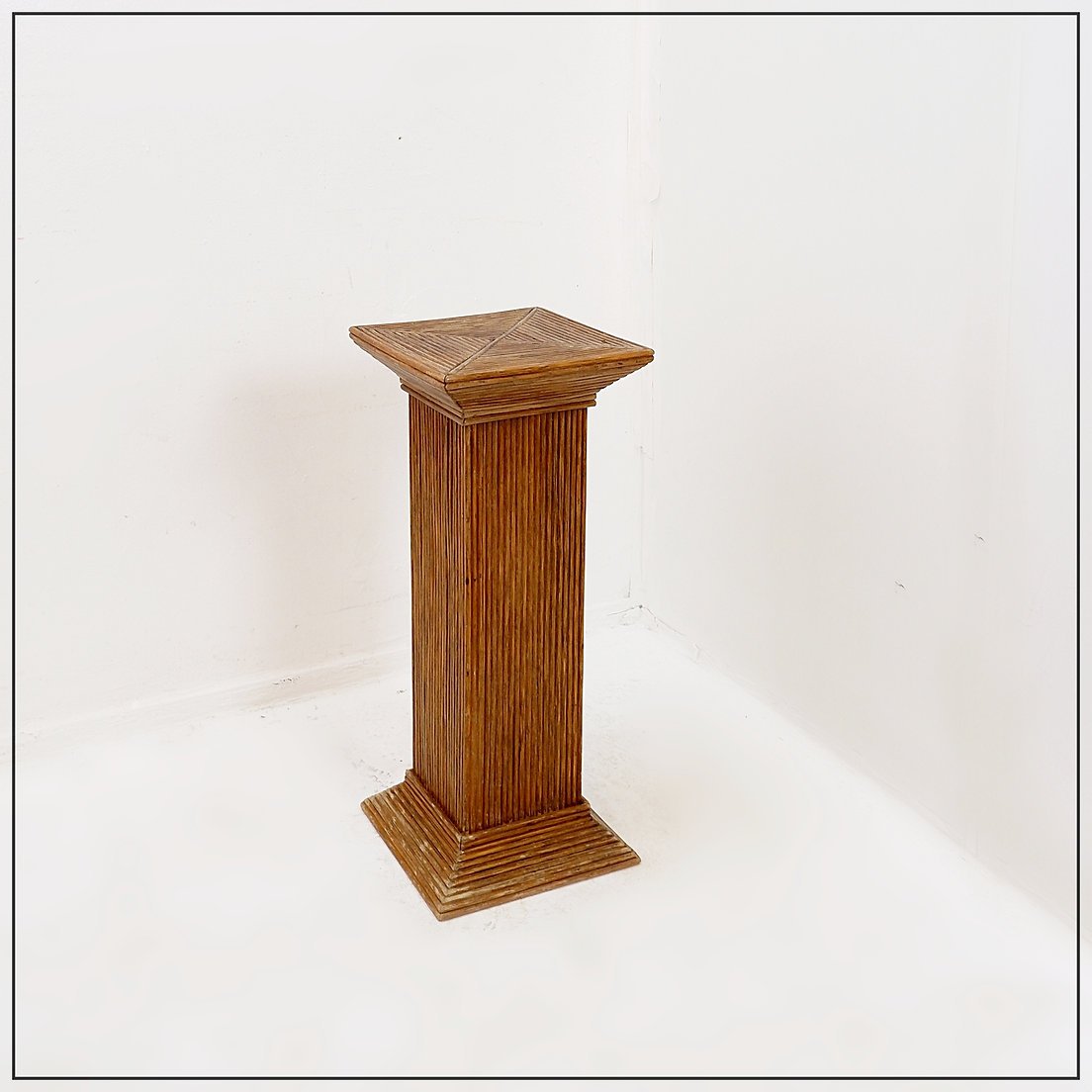 Console sur pied en tiges de rotin fin dans le goût de Vivai del Sud – 1970s