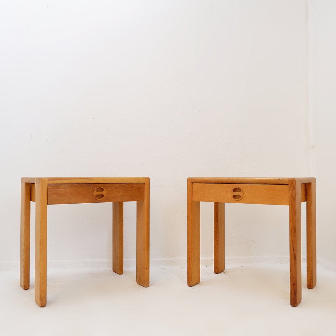 Paire de tables de chevet en chêne par Esko Pajamies pour Asko, Finlande, années 1960-photo-2