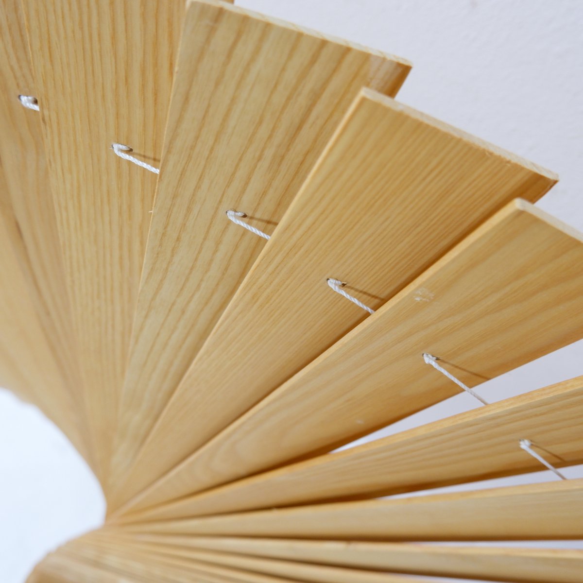 Modern-style Fan-shaped Pine Room Divider, France, 1970s - ø 113 Cm-photo-5