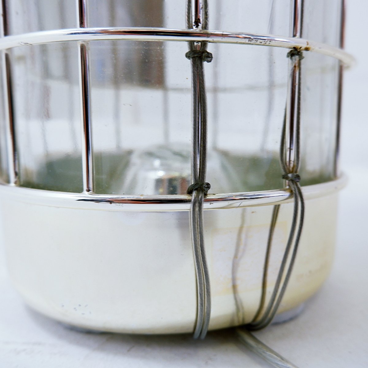 « Decanter » de Maison Christofle pour Ruinart, transformée en lampe de table - années 1980/90-photo-5