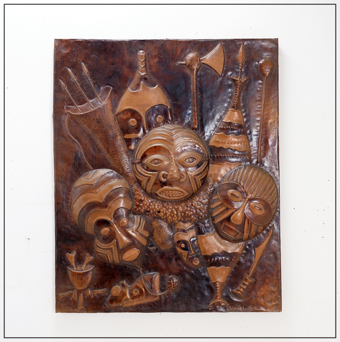 Joséphine Tambwe Feza Kabibi masques africains – cuivre repoussé – 21ème