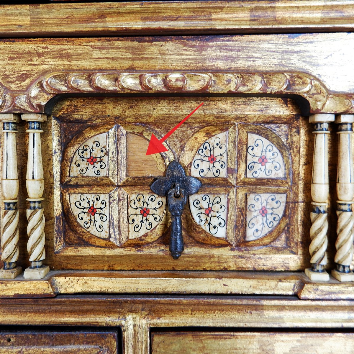 19th-century Spanish Vargas-style Bargueño Cabinet-photo-7
