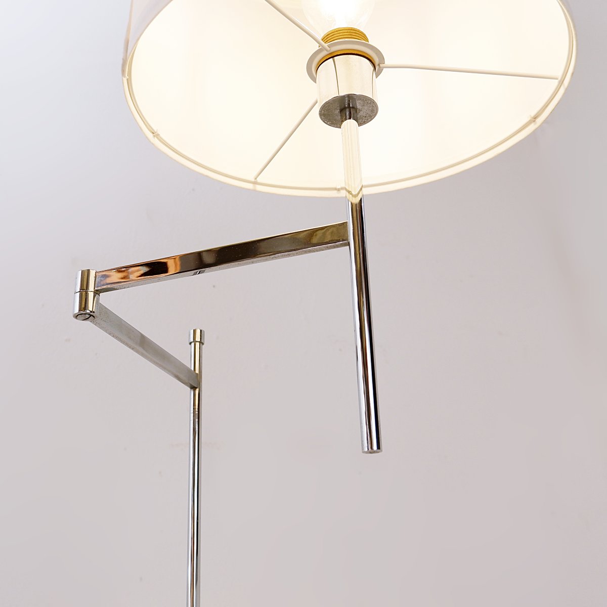 Lampadaire chromé vintage avec bras articulé réglable - années 1970-photo-4