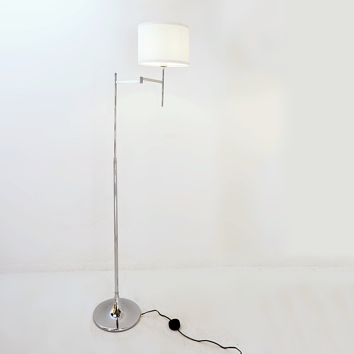 Lampadaire chromé vintage avec bras articulé réglable - années 1970