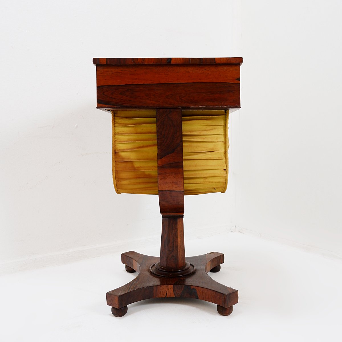 Table de couture ancienne, époque Guillaume IV - XIXe siècle, vers 1810-1830-photo-3