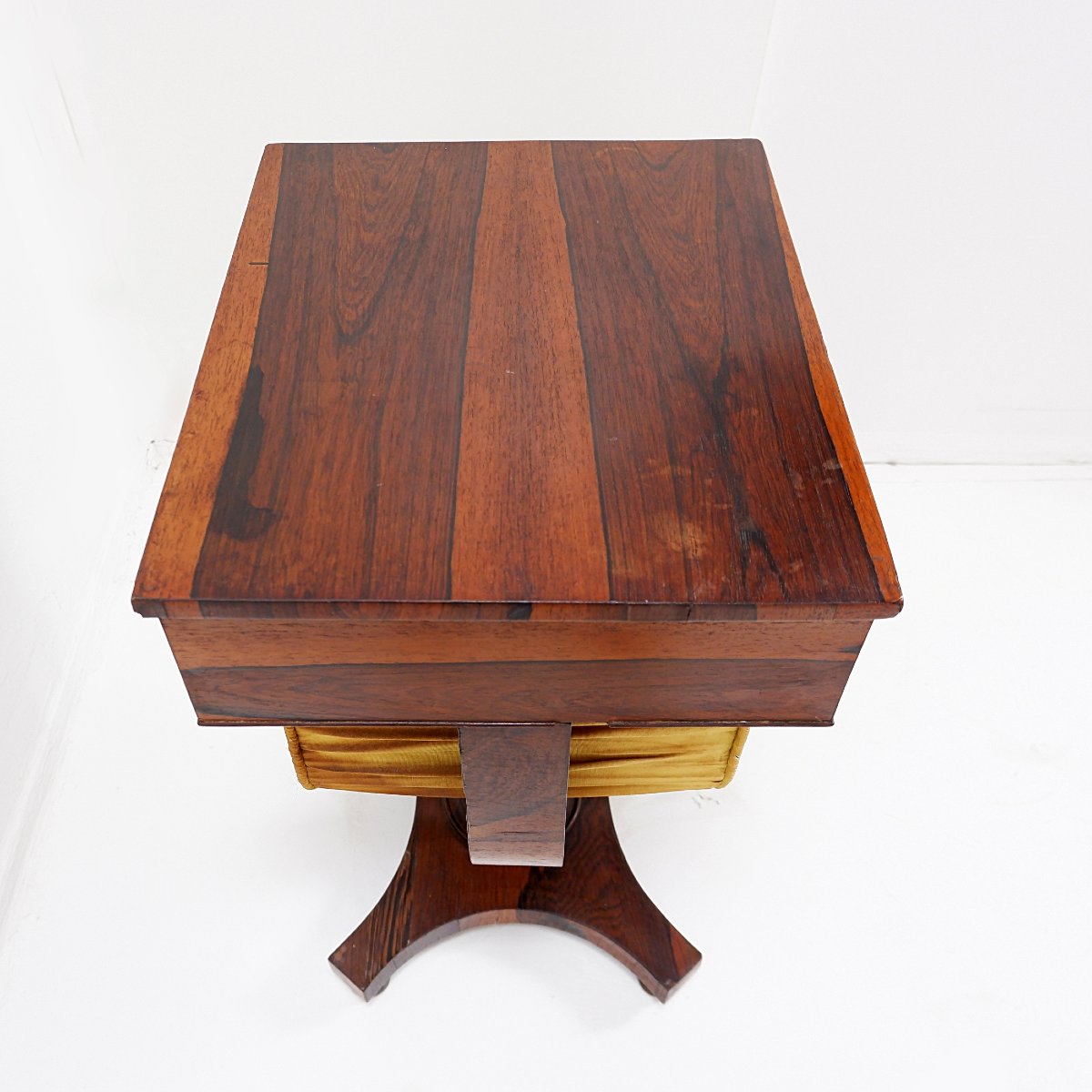 Table de couture ancienne, époque Guillaume IV - XIXe siècle, vers 1810-1830-photo-2